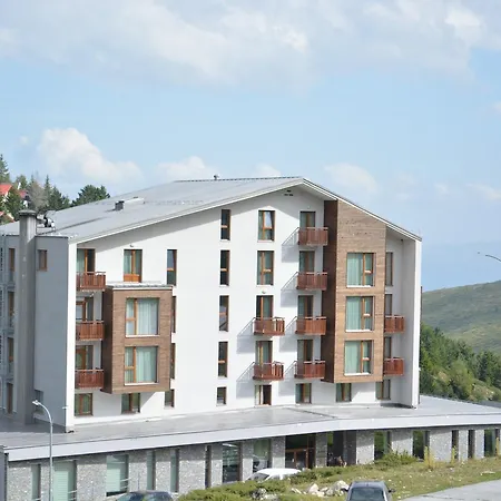 Scardus Hotel 4*